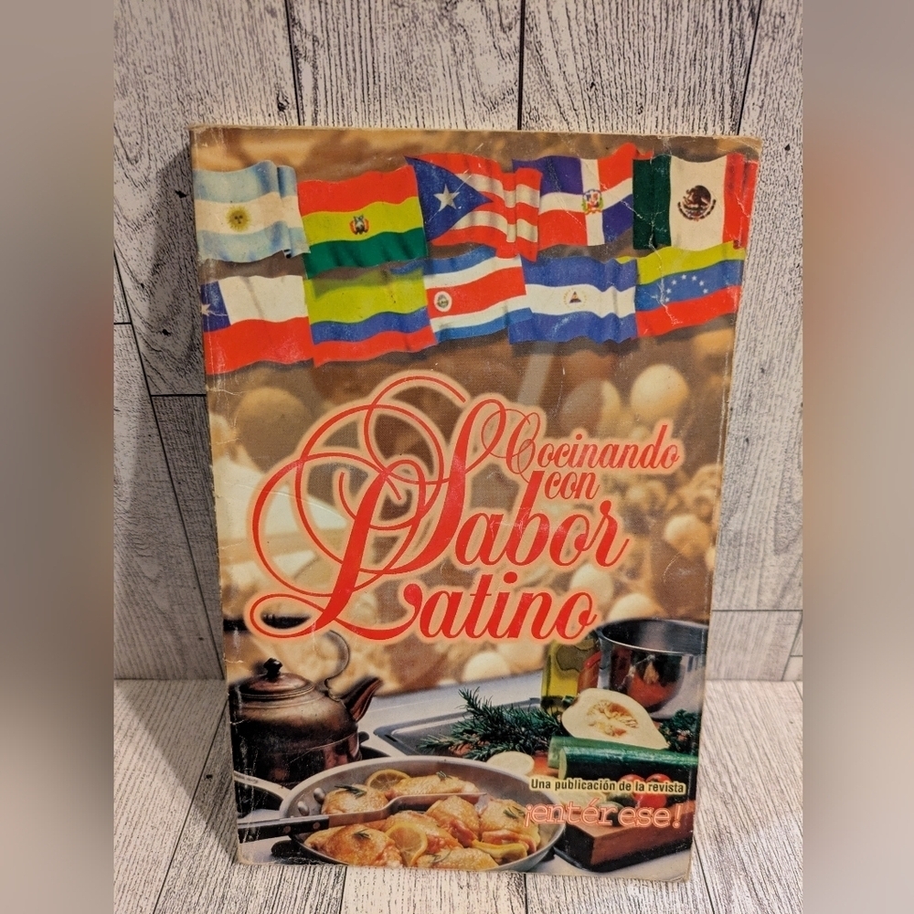 Cocinando con Sabor Latino Cookbook